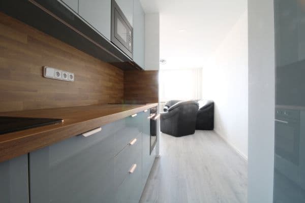 Pronájem bytu 3+kk 56 m², Řešovská, Praha Pronájem bytu 3+kk 56 m², Řešovská, Praha