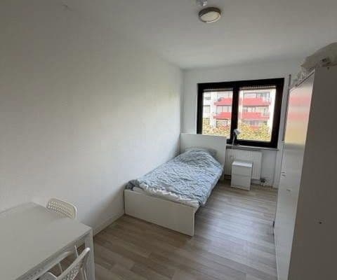 Prodej bytu 4+1 103 m², Pfaffenwiese 6, Lampertheim Prodej bytu 4+1 103 m², Pfaffenwiese 6, Lampertheim