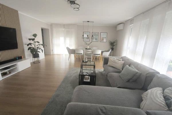 Pronájem bytu 4+1 100 m², Weserstraße 29, Rüsselsheim am Main, Hessen Pronájem bytu 4+1 100 m², Weserstraße 29, Rüsselsheim am Main, Hessen