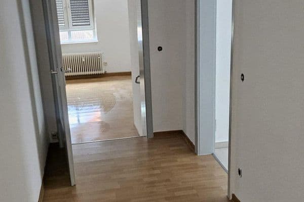 Pronájem bytu 3+1 93 m², Karlsruhe, Bádensko-Württembersko Pronájem bytu 3+1 93 m², Karlsruhe, Bádensko-Württembersko