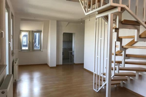 Pronájem bytu 2+kk 71 m², Carolastraße 32, Cvikov, Sasko Pronájem bytu 2+kk 71 m², Carolastraße 32, Cvikov, Sasko