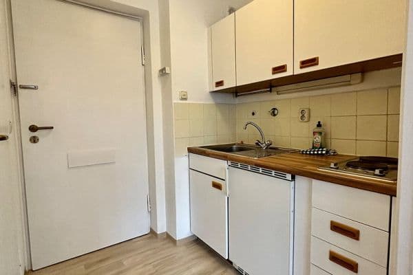 Pronájem bytu 1+kk 25 m², Kirchseeonerstraße 1, München-Ramersdorf, München, Bavorsko Pronájem bytu 1+kk 25 m², Kirchseeonerstraße 1, München-Ramersdorf, München, Bavorsko