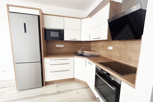 Pronájem bytu 2+kk 51 m², Vrchlického, Poděbrady, Středočeský kraj Pronájem bytu 2+kk 51 m², Vrchlického, Poděbrady, Středočeský kraj