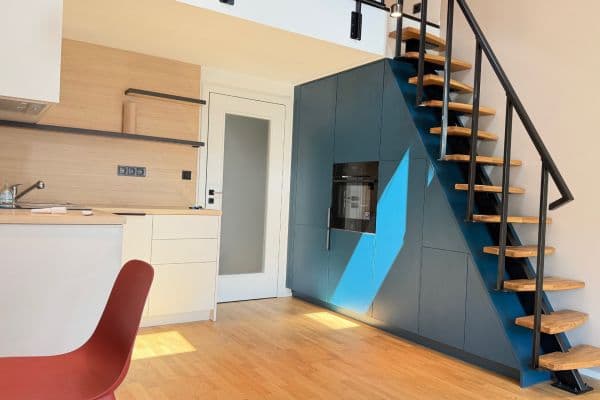 Pronájem bytu 2+kk 44 m², Krymská, Praha Pronájem bytu 2+kk 44 m², Krymská, Praha