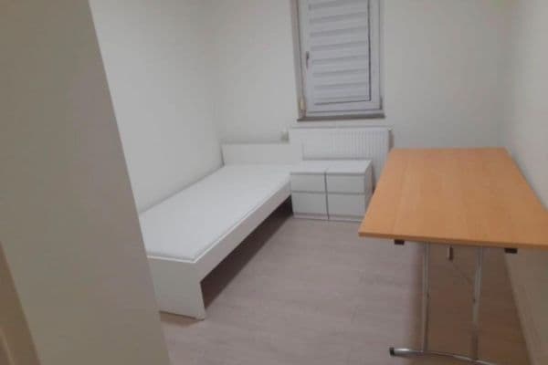 Pronájem bytu 1+1 20 m², Kepler Strasse 20, Ludwigsburg Pronájem bytu 1+1 20 m², Kepler Strasse 20, Ludwigsburg