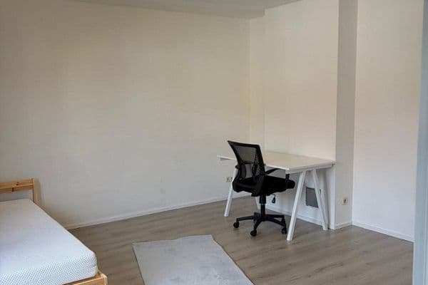 Pronájem bytu 52 m², Schweinauer Hauptstraße 39b, Nürnberg, Bavorsko Pronájem bytu 52 m², Schweinauer Hauptstraße 39b, Nürnberg, Bavorsko