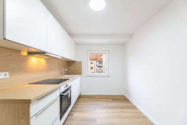 Pronájem bytu 2+1 48 m², Wilhelmstraße 10, Nürnberg Pronájem bytu 2+1 48 m², Wilhelmstraße 10, Nürnberg