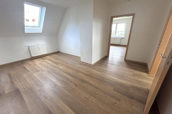 Pronájem bytu 3+kk 64 m², Langenbernsdorf Pronájem bytu 3+kk 64 m², Langenbernsdorf