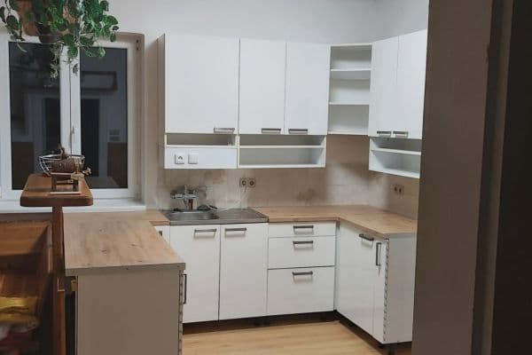 Pronájem bytu 2+1 75 m², Volduchy Pronájem bytu 2+1 75 m², Volduchy