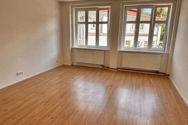 Pronájem bytu 3+1 85 m², U zámku, Teplice Pronájem bytu 3+1 85 m², U zámku, Teplice