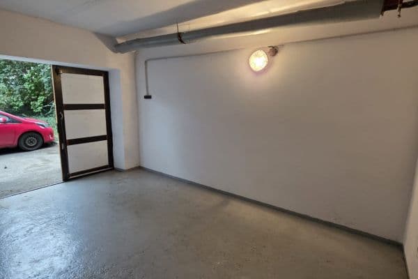 Pronájem garáže 15 m², Praha Pronájem garáže 15 m², Praha
