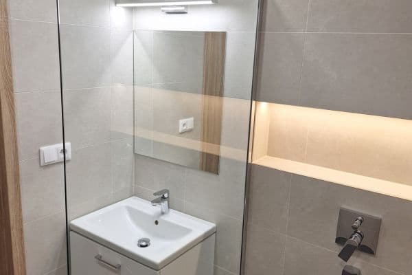 Pronájem bytu 2+1 57 m², Javorová, Zlín Pronájem bytu 2+1 57 m², Javorová, Zlín