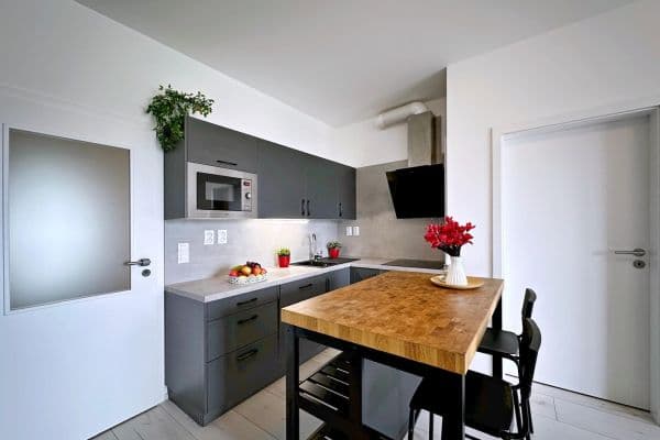 Prodej bytu 3+kk 67 m², Na Zlaté stoce, České Budějovice Prodej bytu 3+kk 67 m², Na Zlaté stoce, České Budějovice