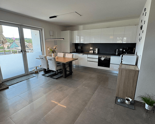 Pronájem bytu 3+1 89 m², Steinäcker 1 C, Unterhausen, Bavorsko Pronájem bytu 3+1 89 m², Steinäcker 1 C, Unterhausen, Bavorsko