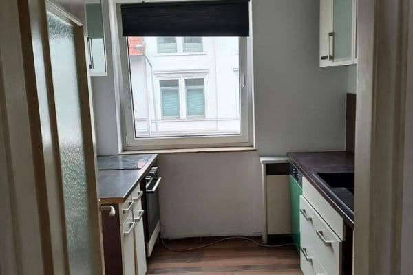Pronájem bytu 3+1 72 m², Martinistraße 17, Osnabrück, Dolní Sasko Pronájem bytu 3+1 72 m², Martinistraße 17, Osnabrück, Dolní Sasko
