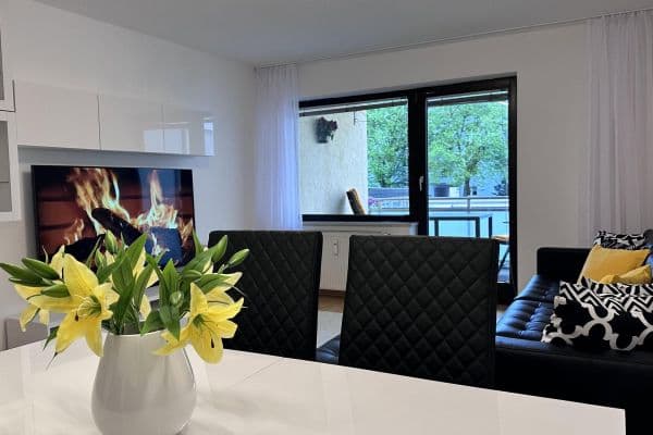 Pronájem bytu 3+1 73 m², Georgenschwaigstraße 24, München, Bavorsko Pronájem bytu 3+1 73 m², Georgenschwaigstraße 24, München, Bavorsko