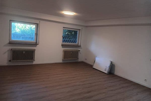 Pronájem bytu 1+1 71 m², Friedrichsberg 46, Stuttgart Pronájem bytu 1+1 71 m², Friedrichsberg 46, Stuttgart