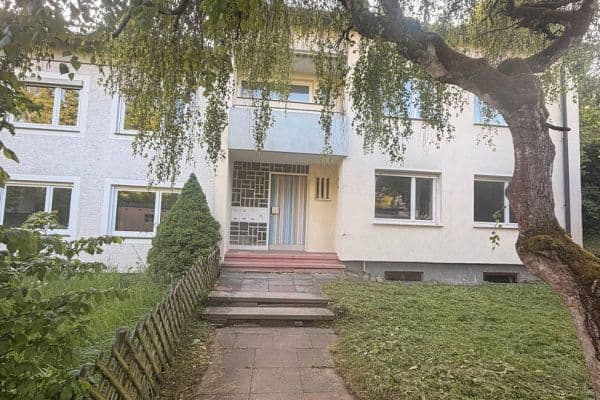Prodej domu 210 m², pozemek 476 m², Stuttgart, Bádensko-Württembersko Prodej domu 210 m², pozemek 476 m², Stuttgart, Bádensko-Württembersko