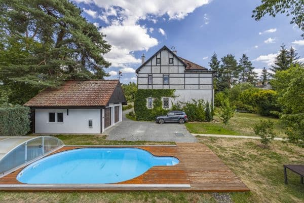 Pronájem bytu 3+1 116 m², Slavětínská, Praha Pronájem bytu 3+1 116 m², Slavětínská, Praha