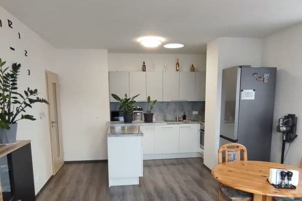 Pronájem bytu 2+kk 57 m², Hlávkova, Přeštice Pronájem bytu 2+kk 57 m², Hlávkova, Přeštice