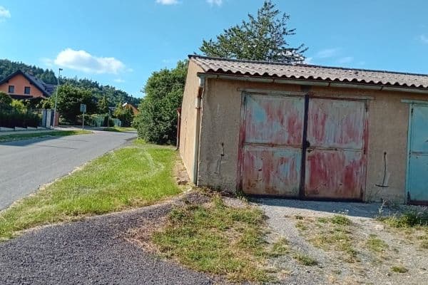 Prodej garáže 23 m², Mníšek pod Brdy Prodej garáže 23 m², Mníšek pod Brdy