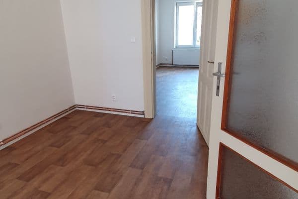 Pronájem bytu 2+1 70 m², Vrchlického, Plzeň Pronájem bytu 2+1 70 m², Vrchlického, Plzeň