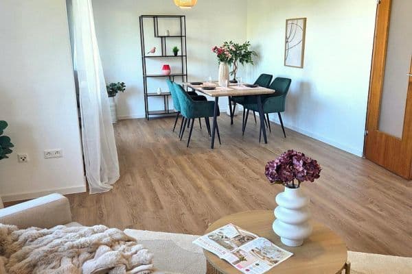 Prodej bytu 4+kk 108 m², Remshalden Prodej bytu 4+kk 108 m², Remshalden