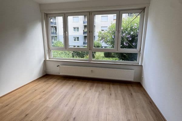 Pronájem bytu 3+1 80 m², Lenaustraße 24, Mannheim Pronájem bytu 3+1 80 m², Lenaustraße 24, Mannheim