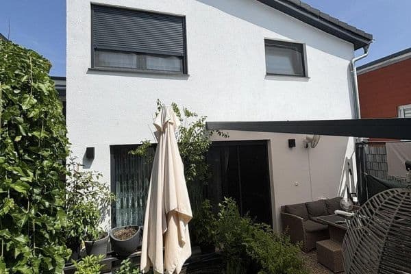 Prodej domu 123 m², pozemek 200 m², Weissach Prodej domu 123 m², pozemek 200 m², Weissach
