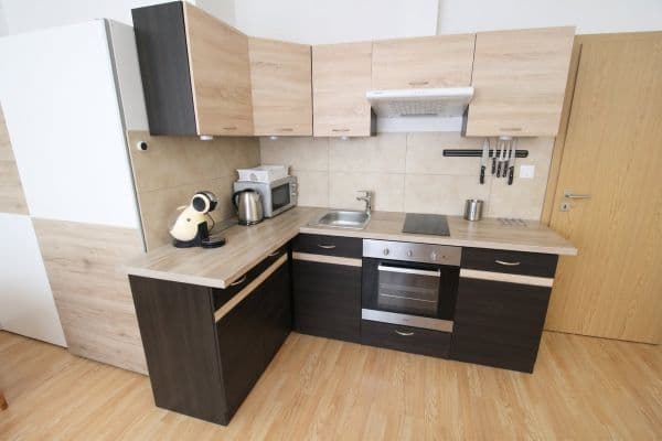 Pronájem bytu 1+kk 32 m², Ječná, Hostivice Pronájem bytu 1+kk 32 m², Ječná, Hostivice