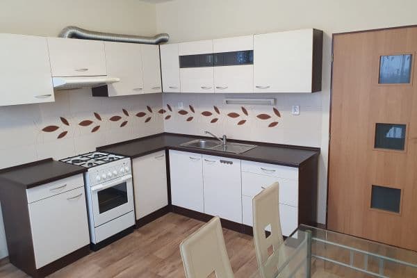 Pronájem bytu 1+1 36 m², Macháčkova, Plzeň Pronájem bytu 1+1 36 m², Macháčkova, Plzeň