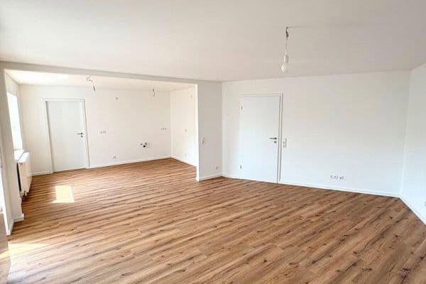 Prodej bytu 3+kk 80 m², Kirchheim unter Teck Prodej bytu 3+kk 80 m², Kirchheim unter Teck