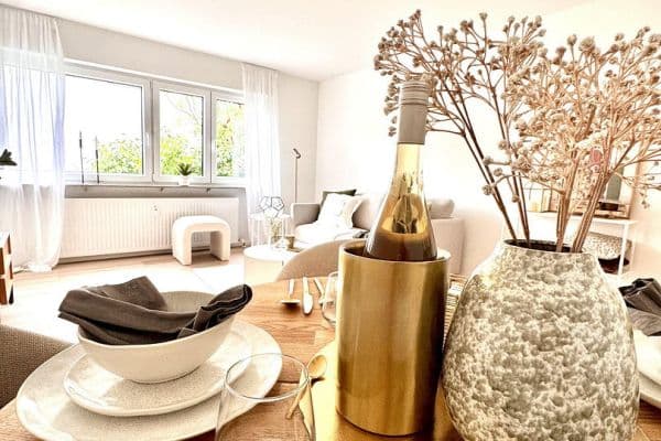 Prodej bytu 3+1 71 m², Esslingen-Sulzgries Prodej bytu 3+1 71 m², Esslingen-Sulzgries