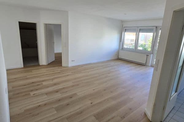 Pronájem bytu 2+1 67 m², Birkenwerderstr. 2, Hohen Neuendorf OT Bergfelde Pronájem bytu 2+1 67 m², Birkenwerderstr. 2, Hohen Neuendorf OT Bergfelde