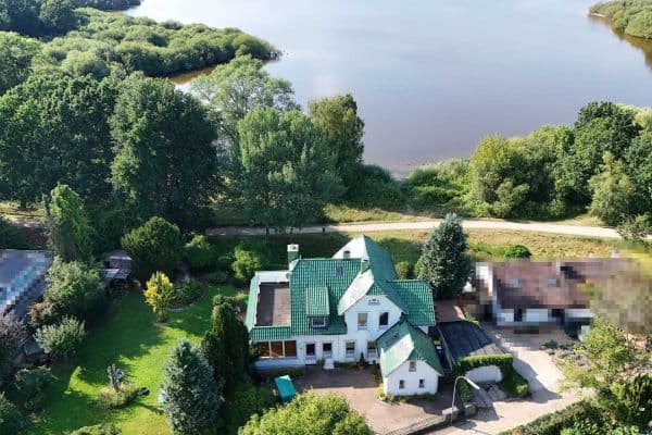 Prodej domu 260 m², pozemek 665 m², Neumünster Prodej domu 260 m², pozemek 665 m², Neumünster