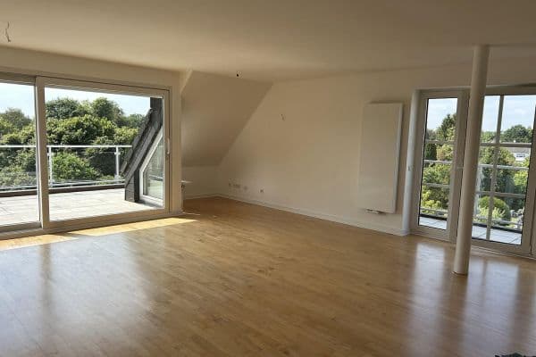 Pronájem bytu 3+1 109 m², Am Dimberg 19, Dortmund Pronájem bytu 3+1 109 m², Am Dimberg 19, Dortmund