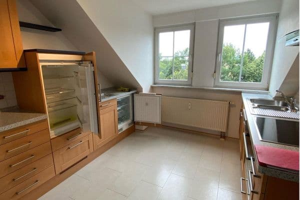 Pronájem bytu 2+1 62 m², Bahnhofstraße 9, Röthenbach an der Pegnitz Pronájem bytu 2+1 62 m², Bahnhofstraße 9, Röthenbach an der Pegnitz