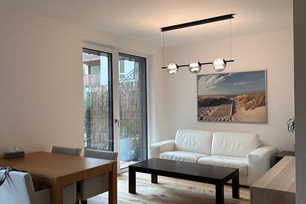 Pronájem bytu 2+kk 52 m², U Komína, Praha Pronájem bytu 2+kk 52 m², U Komína, Praha