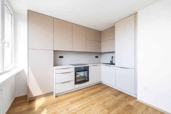 Prodej bytu 2+kk 42 m², Nekvasilova, Praha Prodej bytu 2+kk 42 m², Nekvasilova, Praha