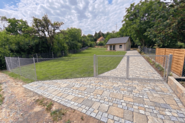 Prodej pozemku 889 m², Smečno Prodej pozemku 889 m², Smečno