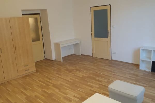 Pronájem bytu 2+1 60 m², Zemědělská, Praha Pronájem bytu 2+1 60 m², Zemědělská, Praha