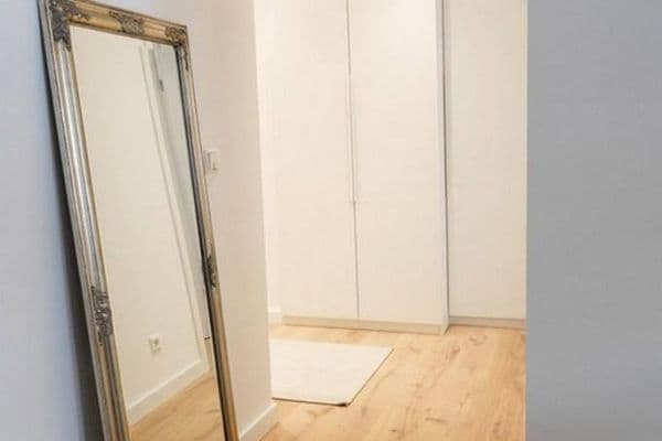 Pronájem bytu 3+1 35 m², Lehenstraße 33, Stuttgart, Bádensko-Württembersko Pronájem bytu 3+1 35 m², Lehenstraße 33, Stuttgart, Bádensko-Württembersko