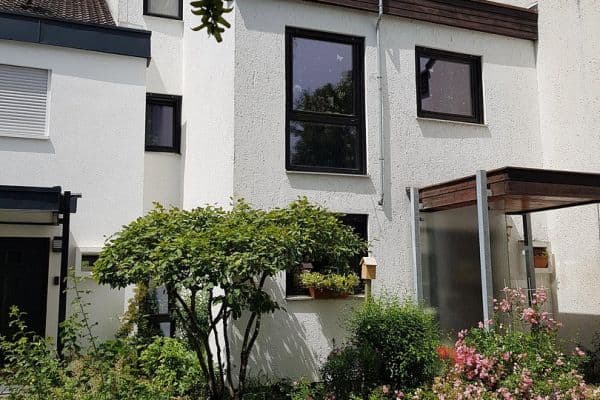 Prodej domu 127 m², pozemek 261 m², Grasbrunn, Bavorsko Prodej domu 127 m², pozemek 261 m², Grasbrunn, Bavorsko