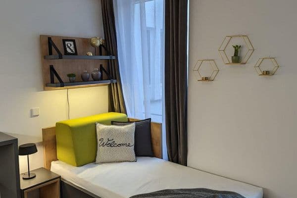 Pronájem bytu 1+1 20 m², Rotebühlstrasse 108, Stuttgart West, Bádensko-Württembersko Pronájem bytu 1+1 20 m², Rotebühlstrasse 108, Stuttgart West, Bádensko-Württembersko