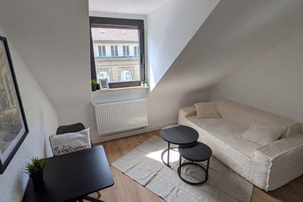 Pronájem bytu 2+1 32 m², Rotebühlstrasse 108, Stuttgart West Pronájem bytu 2+1 32 m², Rotebühlstrasse 108, Stuttgart West