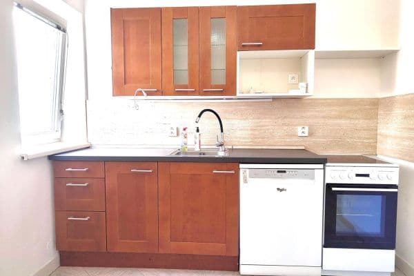 Pronájem bytu 3+kk 61 m², Pod Karlovarskou silnicí, Praha Pronájem bytu 3+kk 61 m², Pod Karlovarskou silnicí, Praha