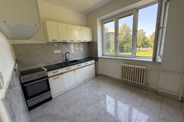 Pronájem bytu 2+1 60 m², Čapkova, Karviná, Moravskoslezský kraj Pronájem bytu 2+1 60 m², Čapkova, Karviná, Moravskoslezský kraj