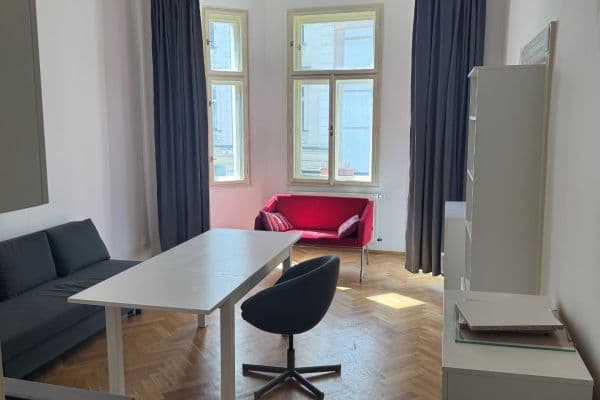 Pronájem bytu 2+kk 49 m², Na Zderaze, Praha Pronájem bytu 2+kk 49 m², Na Zderaze, Praha