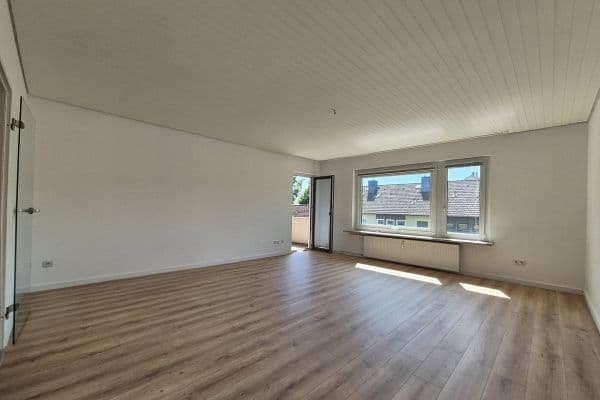 Pronájem bytu 3+1 76 m², Wolfenbüttel Pronájem bytu 3+1 76 m², Wolfenbüttel