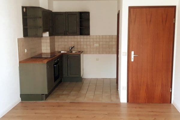 Pronájem bytu 2+1 49 m², Bayreuther Straße 10, Chemnitz, Sasko Pronájem bytu 2+1 49 m², Bayreuther Straße 10, Chemnitz, Sasko